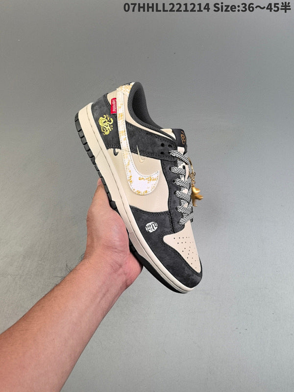REAL LEATHER WITH HALF SIZE Supreme x Dunk SB Low Sup x DM6868-016