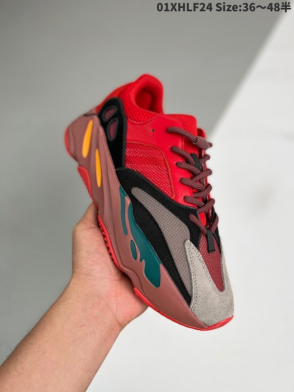Yeezy 700 V2 Rétro Série / 3M HQ6979