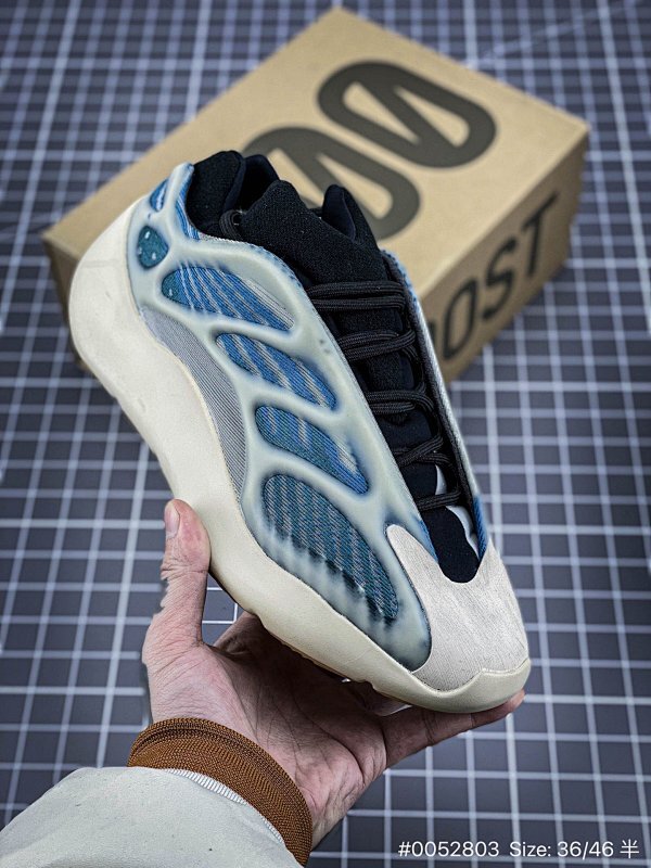 Yeezy 700 V3 Rétro Série