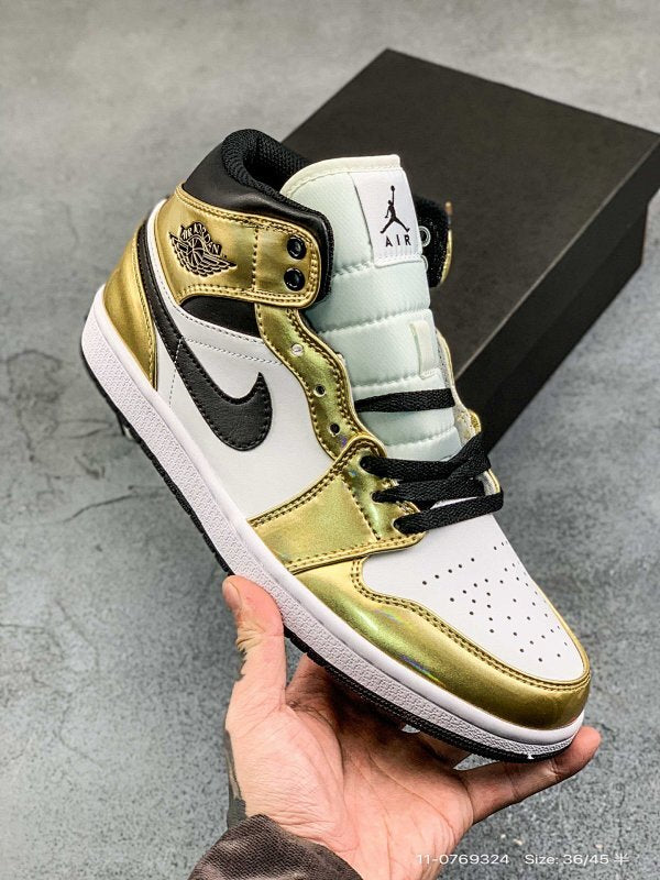 # /Air Jordan 1 Mid ‮ ‬ Chaussure Basketball ‮ ‬ ‮ ‬ 3D ‮ ‬ ‮ ‬ #11-0769324 Size:
