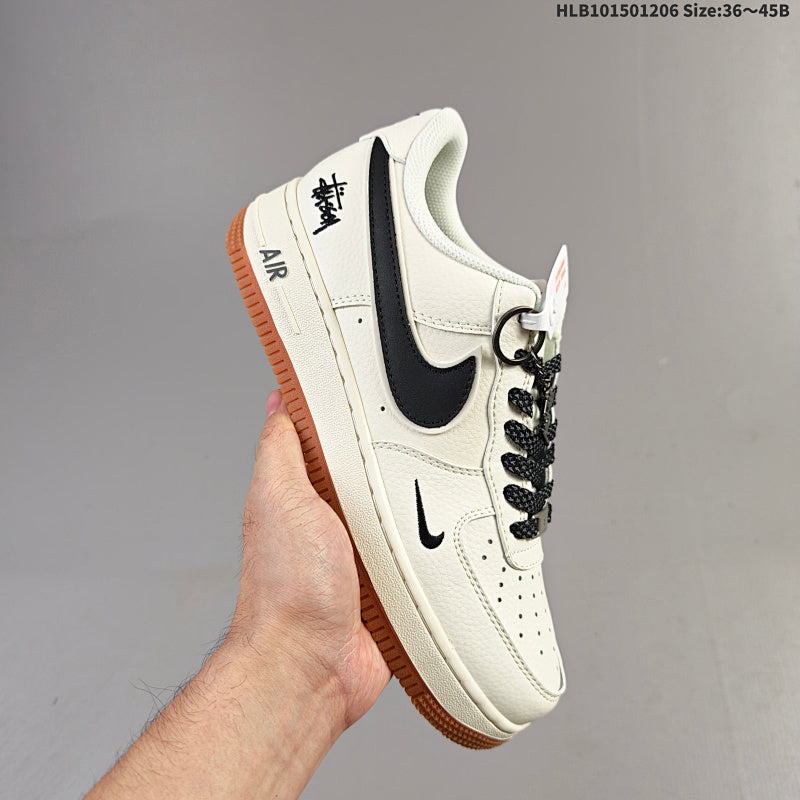 AIR FORCE 1‘07 Low XZ6188 339