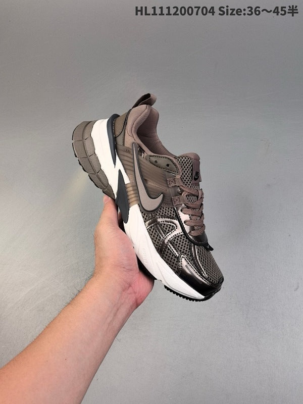 V2K RUN Chaussure Running Rétro FD0736-202