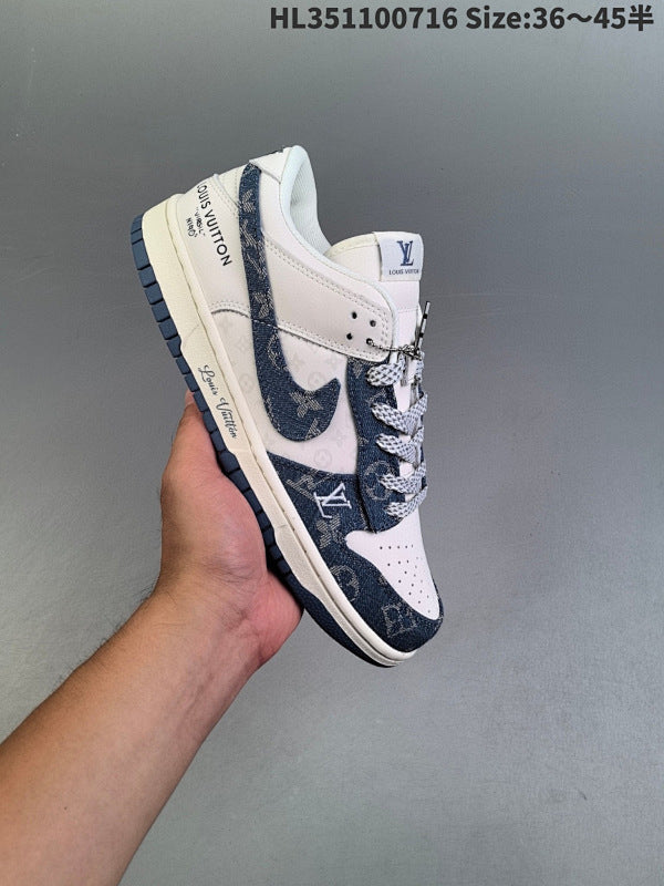 Supreme xDunk SB Low Supreme x SB LV Low Collaboration RM2309 239 EUR SIZE: